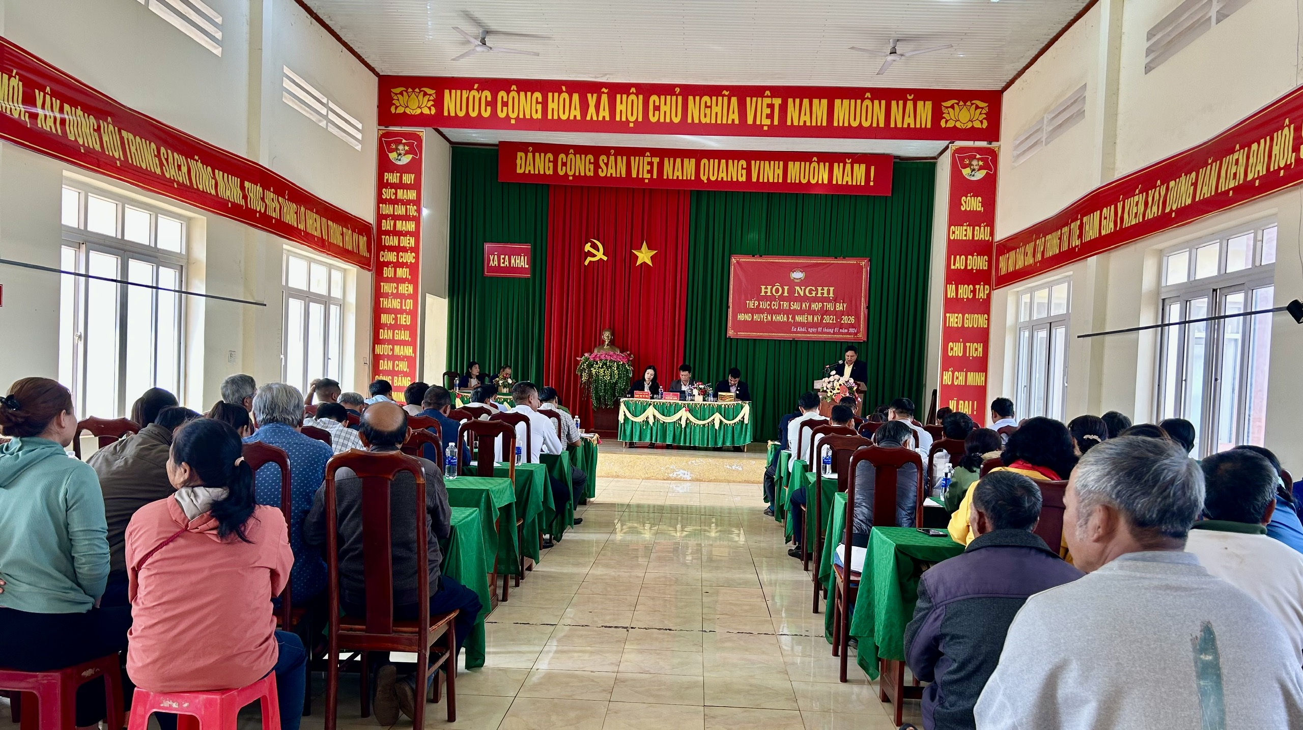 Hội nghị tiếp xúc cử tri sau kỳ họp thứ 7 HĐND huyện khóa X, nhiệm kỳ 2021 – 2026 tại xã Ea Khăl